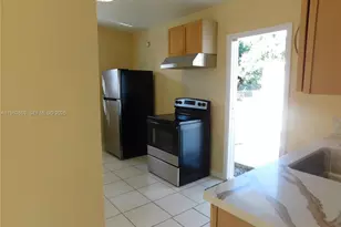 10121 W Jessamine St, Miami, FL 33157 - Photo 10