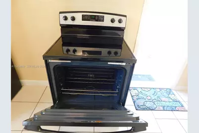 10121 W Jessamine St #10121, Miami, FL 33157 - Photo 10