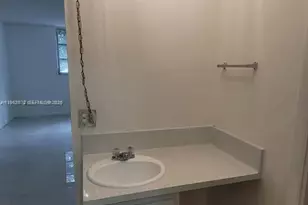 445 NE 195th St, Miami, FL 33179 - Photo 6