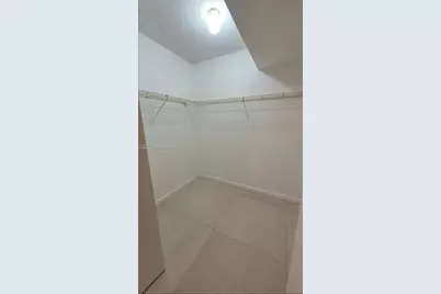 445 NE 195th St #127, Miami, FL 33179 - Photo 10