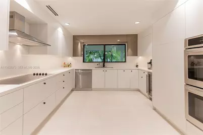 7300 SW 77th Ave, Miami, FL 33143 - Photo 6