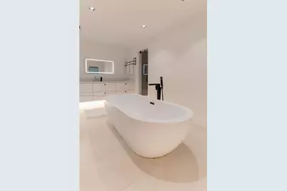 7300 SW 77th Ave, Miami, FL 33143 - Photo 12