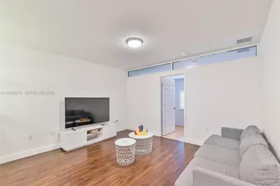 11227 NW 73rd Ter, Doral, FL 33178 - Photo 16