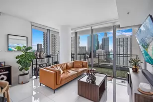 92 SW 3rd St, Miami, FL 33130 - Photo 1