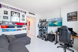 92 SW 3rd St, Miami, FL 33130 - Photo 18