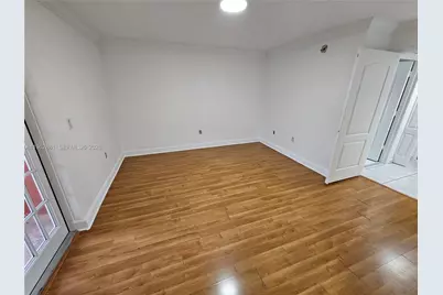 10915 W Okeechobee Rd #102, Hialeah Gardens, FL 33018 - Photo 12