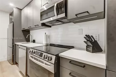 1000 West Ave #506, Miami Beach, FL 33139 - Photo 4