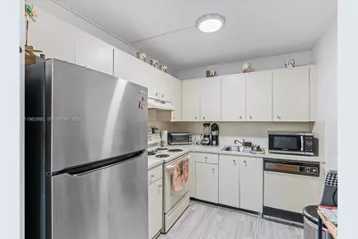 13250 SW 7th Ct #317L, Pembroke Pines, FL 33027 - Photo 8