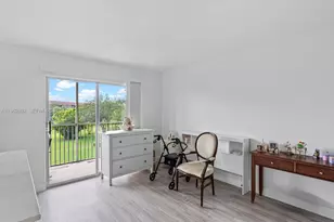 13250 SW 7th Ct, Pembroke Pines, FL 33027 - Photo 12