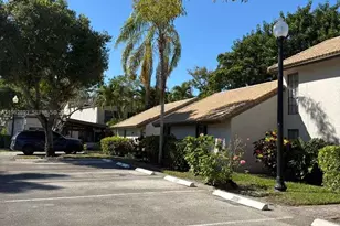 9719 N New River Canal Rd, Plantation, FL 33324 - Photo 32