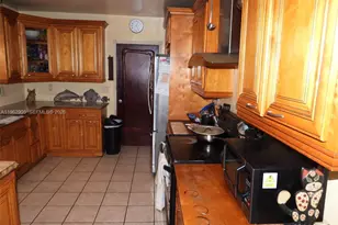 1040 NW 149th St, Miami, FL 33168 - Photo 6