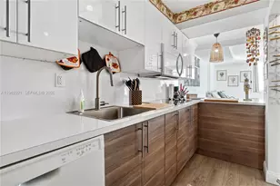 1255 Collins Ave, Miami Beach, FL 33139 - Photo 6