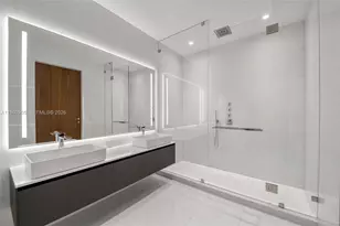 5 Grove Isle Dr, Coconut Grove, FL 33133 - Photo 24