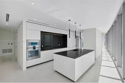 300 Biscayne Blvd Way #4901E, Miami, FL 33131 - Photo 16