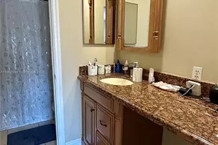 2916 NW 55th Ave, Lauderhill, FL 33313 - Photo 10