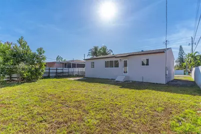 5941 E 6th Ave, Hialeah, FL 33013 - Photo 20