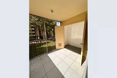 8235 Lake Dr #204, Doral, FL 33166 - Photo 12