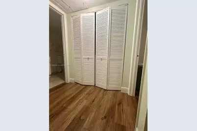 8235 Lake Dr #204, Doral, FL 33166 - Photo 14