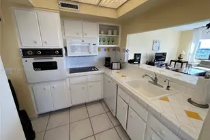 [Address not provided], Hollywood, FL 33019 - Photo 14