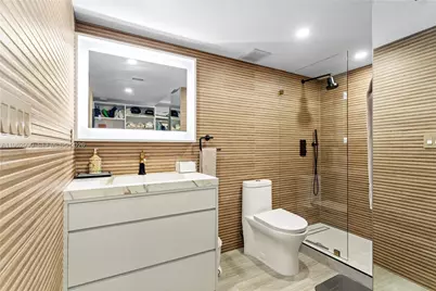 1688 West Ave #PH-04, Miami Beach, FL 33139 - Photo 32