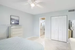 4805 NW 35th St, Lauderdale Lakes, FL 33319 - Photo 14