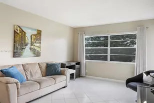 4805 NW 35th St, Lauderdale Lakes, FL 33319 - Photo 10