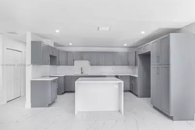 2901 SW 92nd Ave #0, Miami, FL 33165 - Photo 8