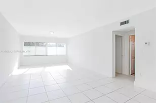 10001 W Bay Harbor Dr, Bay Harbor Islands, FL 33154 - Photo 2