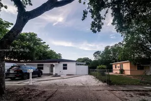 595 NW 139th Terrace, North Miami, FL 33168 - Photo 8