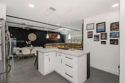 200 SW 69th Ter, Pembroke Pines, FL 33023 - Photo 8