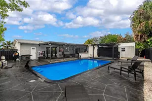 200 SW 69th Terrace, Pembroke Pines, FL 33023 - Photo 26