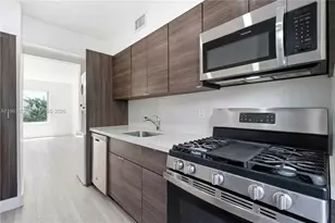 732 82nd St, Miami Beach, FL 33141 - Photo 2
