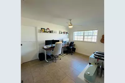 820 NW 91st Ave, Pembroke Pines, FL 33024 - Photo 12