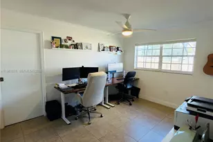 820 NW 91st Ave, Pembroke Pines, FL 33024 - Photo 12