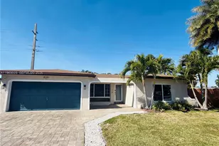 820 NW 91st Ave, Pembroke Pines, FL 33024 - Photo 2