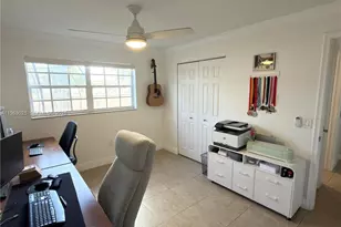 820 NW 91st Ave, Pembroke Pines, FL 33024 - Photo 22