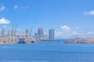1331 Brickell Bay Dr, Miami, FL 33131 - Photo 34