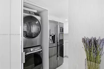 540 Brickell Key Dr #823, Miami, FL 33131 - Photo 14