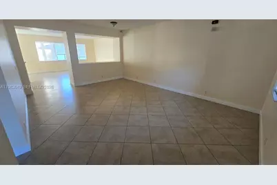 1010 SW Dubuque Ave, Port Saint Lucie, FL 34953 - Photo 2