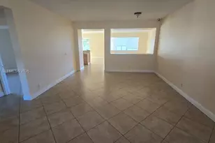 1010 SW Dubuque Ave, Port Saint Lucie, FL 34953 - Photo 4