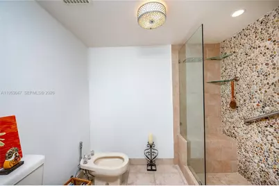 1 Alhambra Cir #403, Coral Gables, FL 33134 - Photo 12