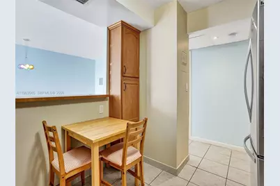 2001 Atlantic Shores Blvd #419, Hallandale Beach, FL 33009 - Photo 10