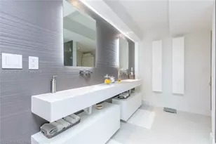 3 Grove Isle Dr, Miami, FL 33133 - Photo 24