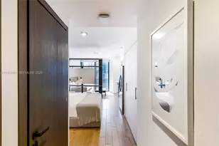 398 NE 5th St, Miami, FL 33132 - Photo 10