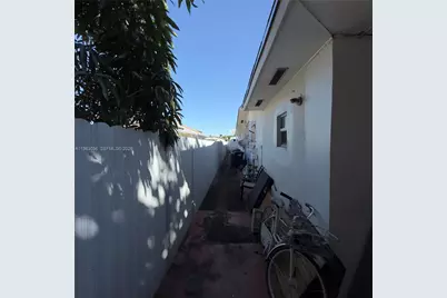 3050 NW 26th St, Miami, FL 33142 - Photo 18