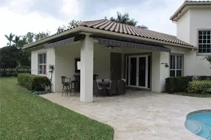 2750 E Jockey Cir E, Davie, FL 33330 - Photo 8