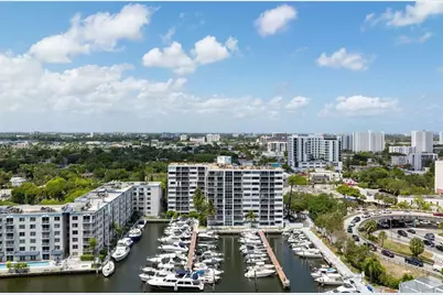 1700 NW N River Dr, Miami, FL 33125 - Photo 2