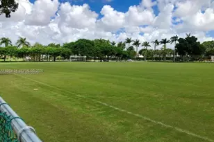 10700 NW 66th St, Doral, FL 33178 - Photo 30