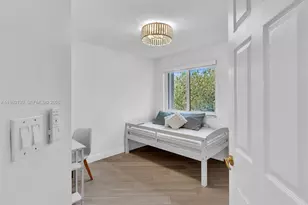 2237 NW 171st Terrace, Pembroke Pines, FL 33028 - Photo 32