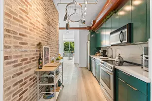 1700 Meridian Ave, Miami Beach, FL 33139 - Photo 10